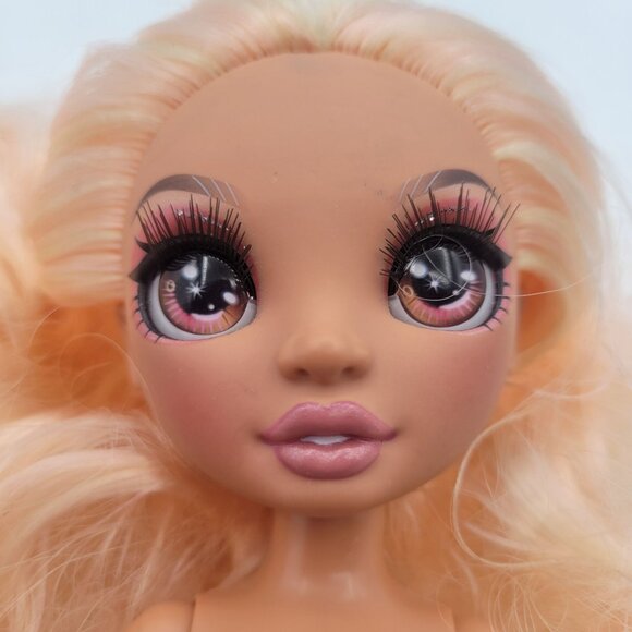 MGA  Rainbow High Doll Lot - Skylar Blue & Onyx Black & Georgie Peach - Picture 7 of 16